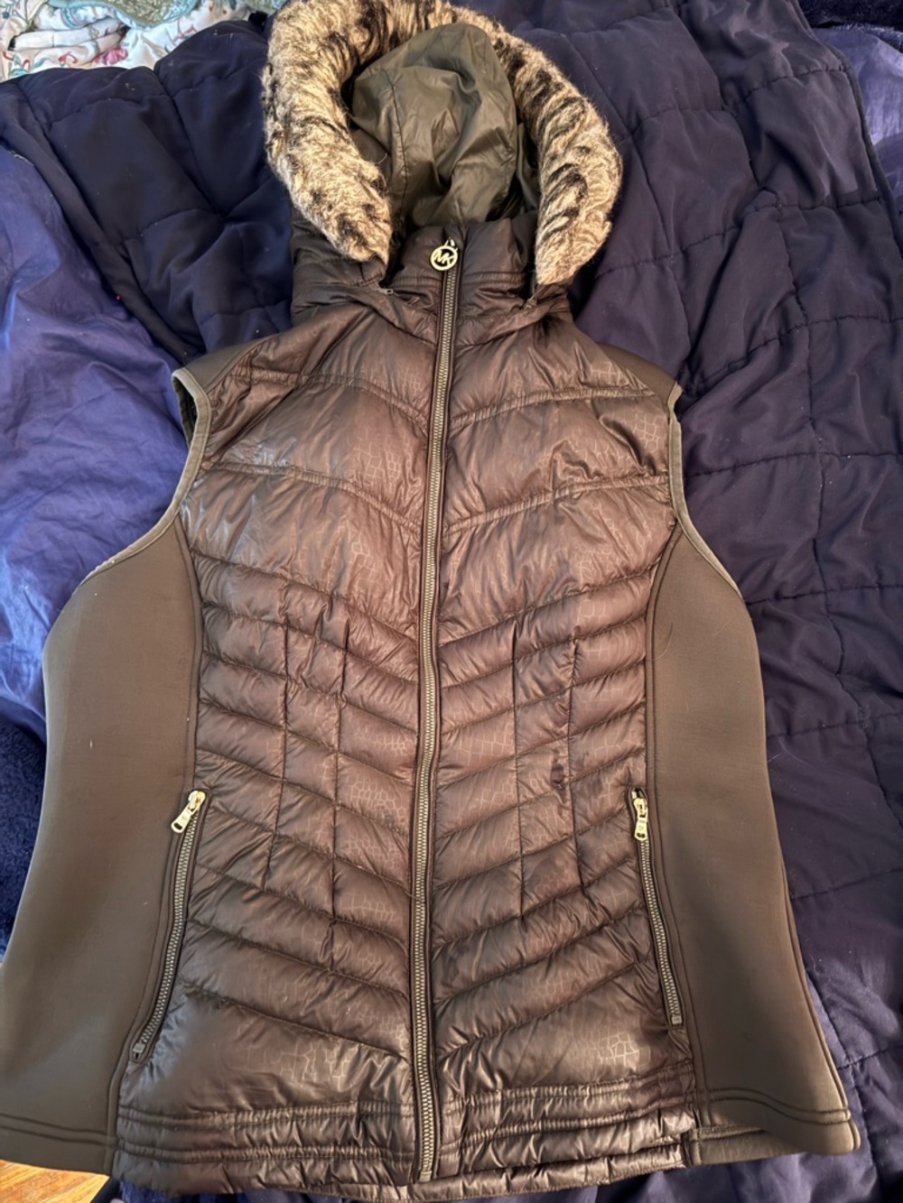 Michael Kors Women’s Quilted Hooded Vest in Dark/ Green Brown. XL